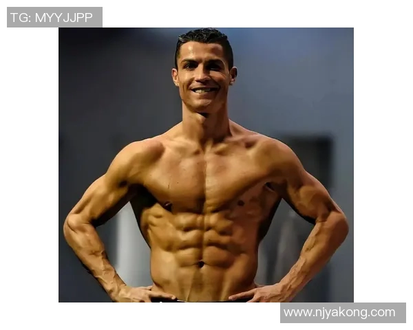 法国足球明星腹肌训练揭秘展现运动员完美身材的秘密与坚持